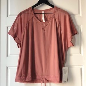 LULULEMON  ATHLETIC TOP